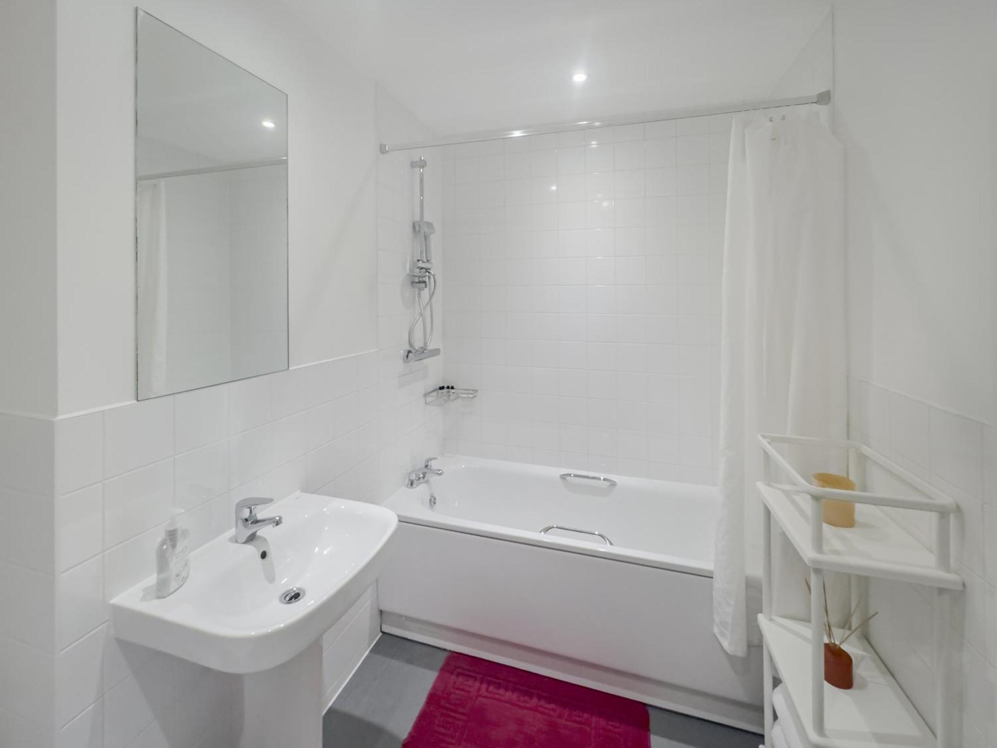 Greenwich Apartment With A River View & Balcony Near The 02 Arena & North Greenwich With Free Wifi & Fast Links Into Central London Eksteriør bilde